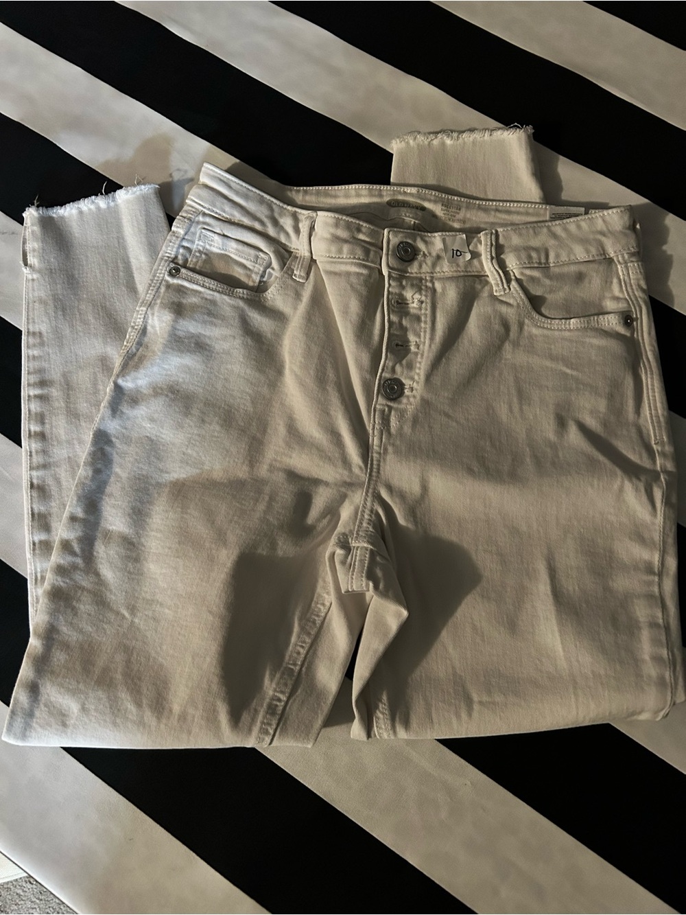 Old Navy High-Rise White Raw-Hem Straight Jeans